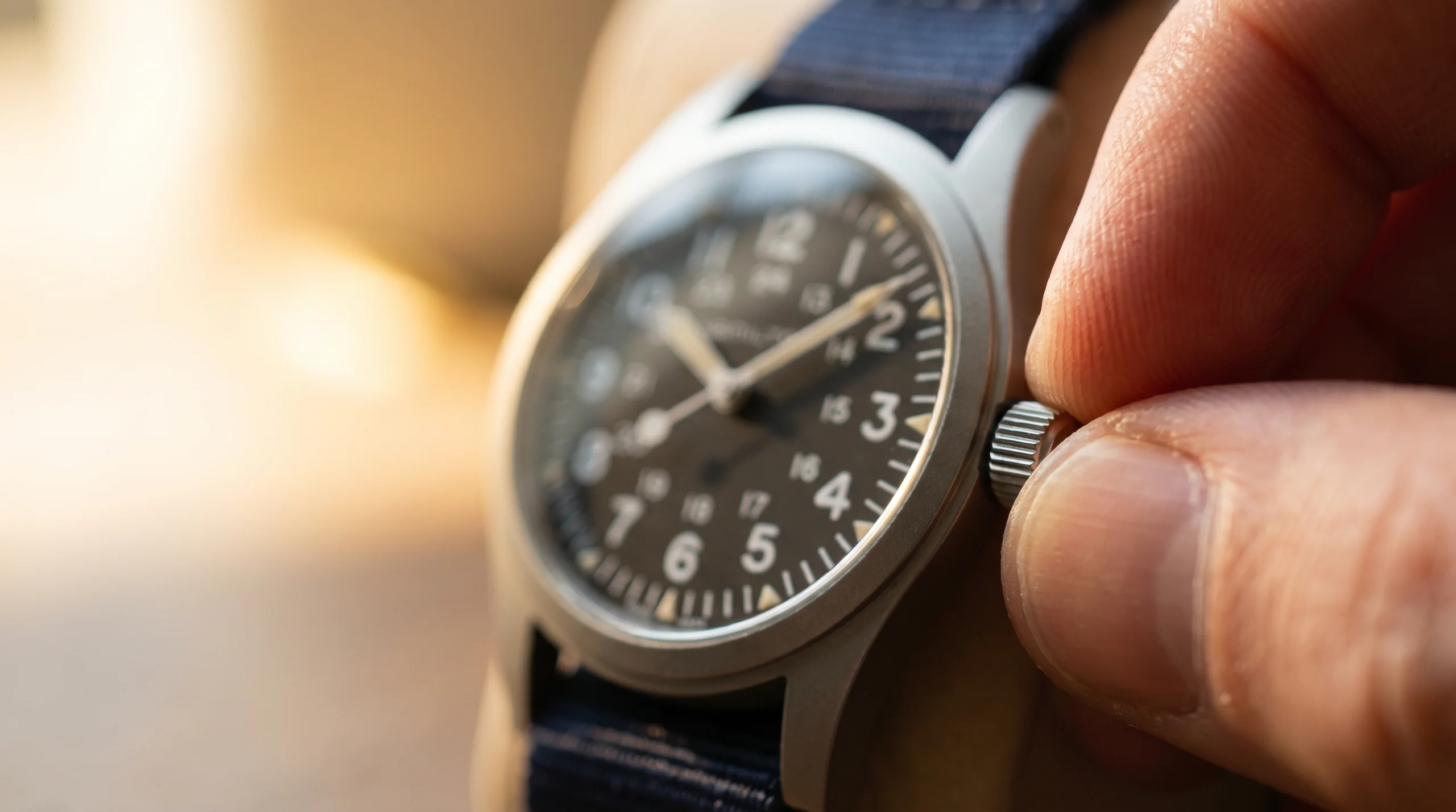 How to Wind and Set an Automatic Watch the Right Way