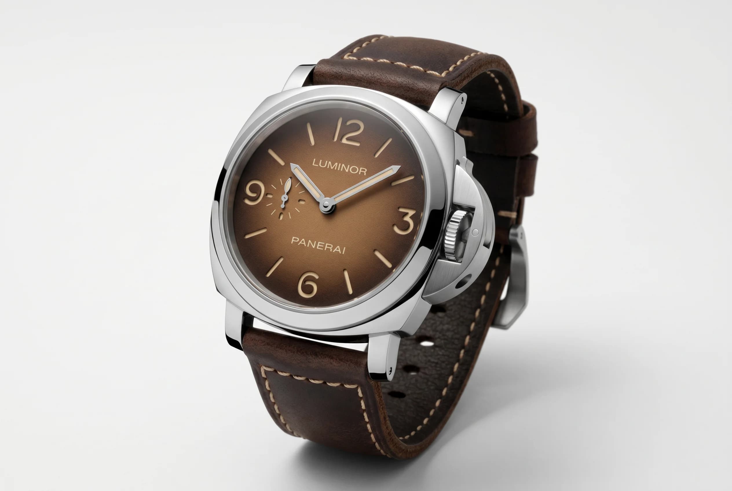 The Panerai Luminor PAM01731: Inside the 44mm 6152/1 Reissue That Made the Cushion Case Wearable
